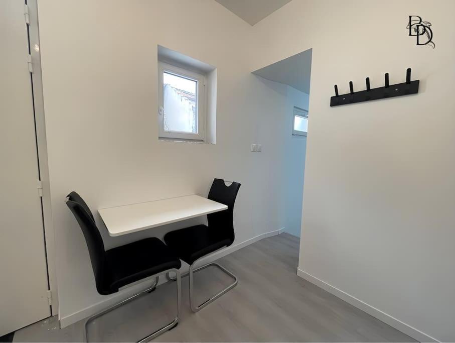 T1 Bis Appartement B3 30M2 Cosy 7Min A Pieds Des Gares Roanne Exterior foto